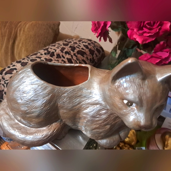 Vintage  Pottery Planter Cat Shape - Picture 11 of 11